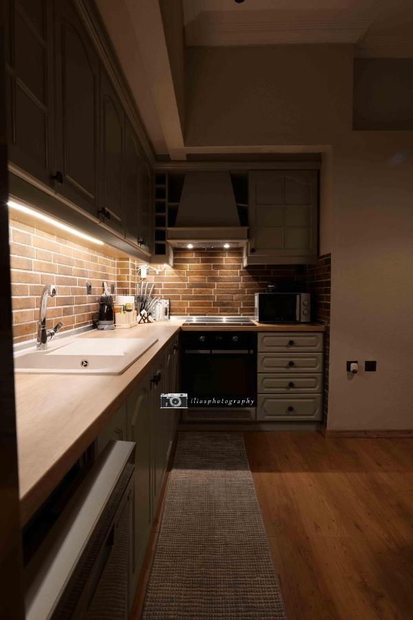 Living Life Apartment 코모티니 외부 사진