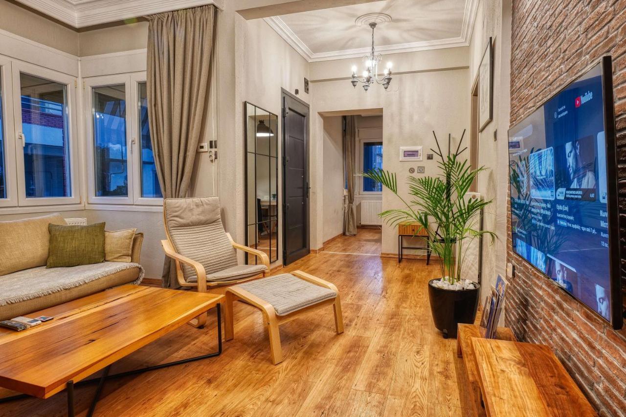 Living Life Apartment 코모티니 외부 사진