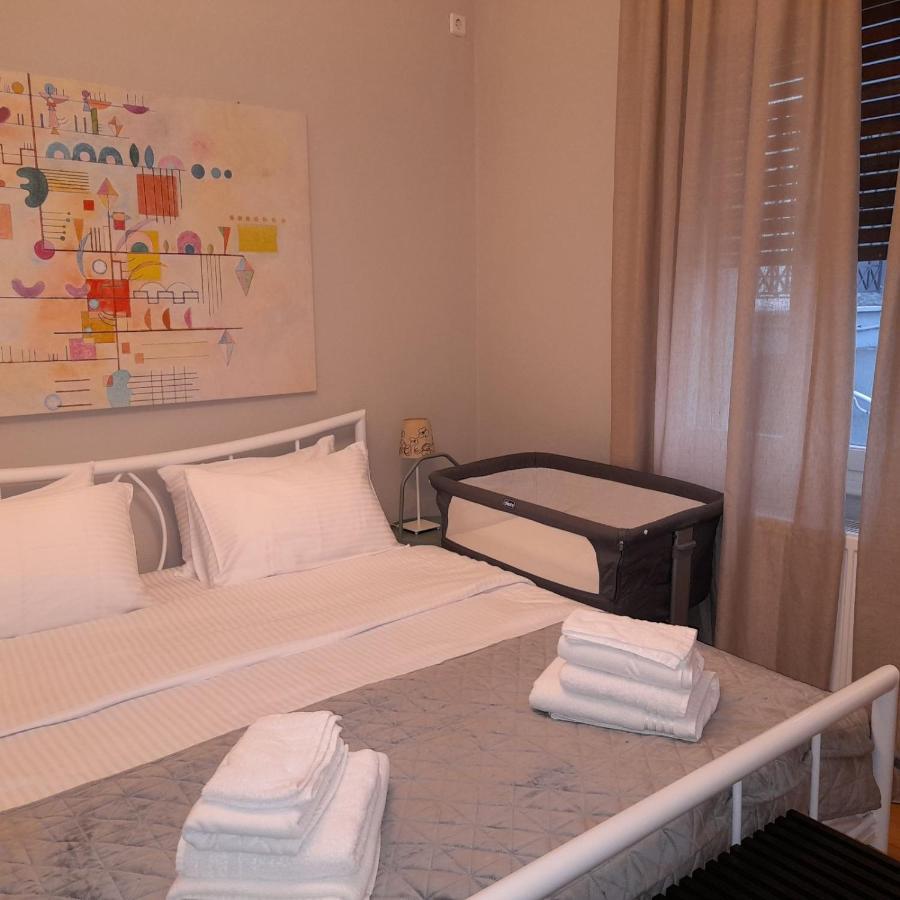 Living Life Apartment 코모티니 외부 사진