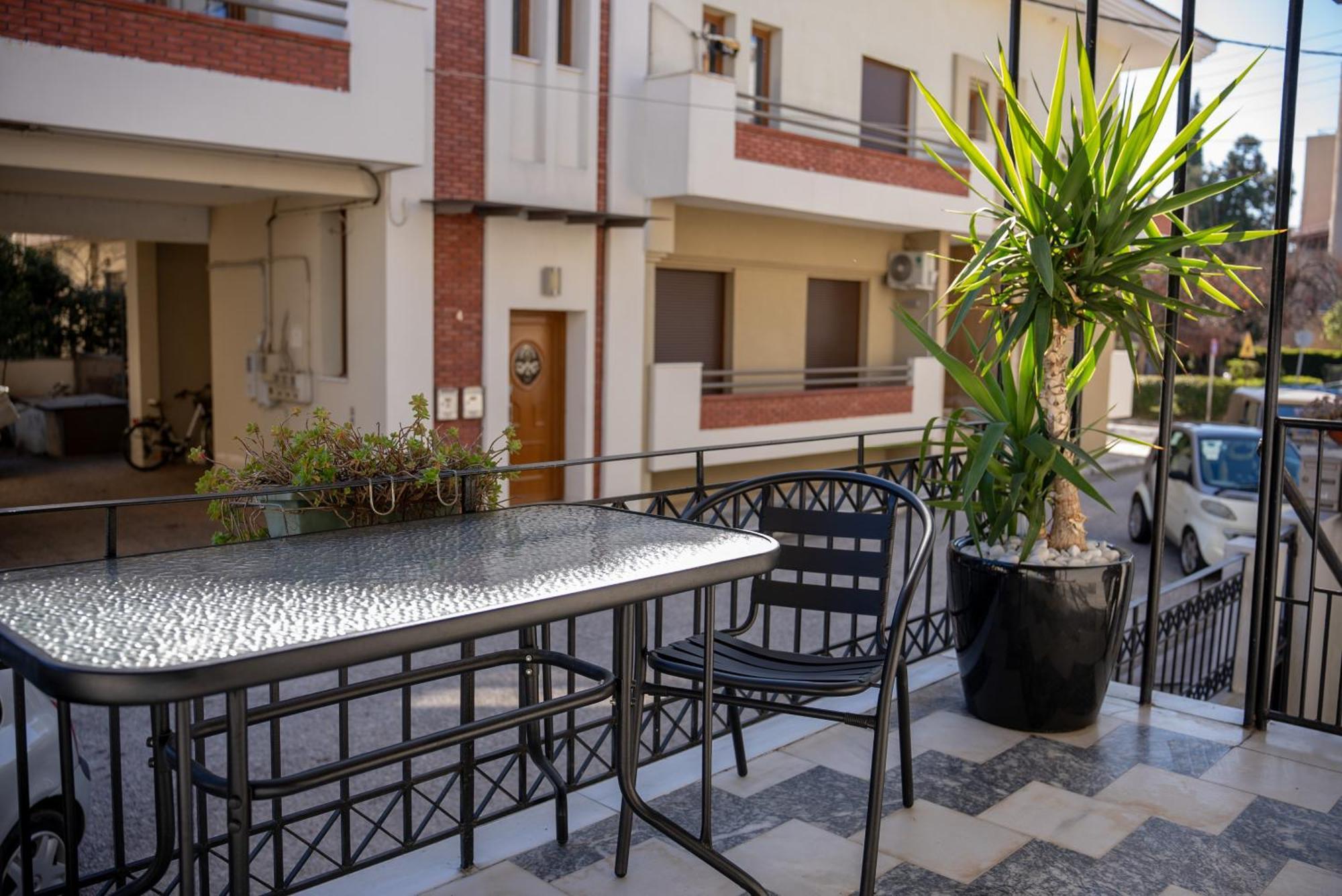 Living Life Apartment 코모티니 외부 사진