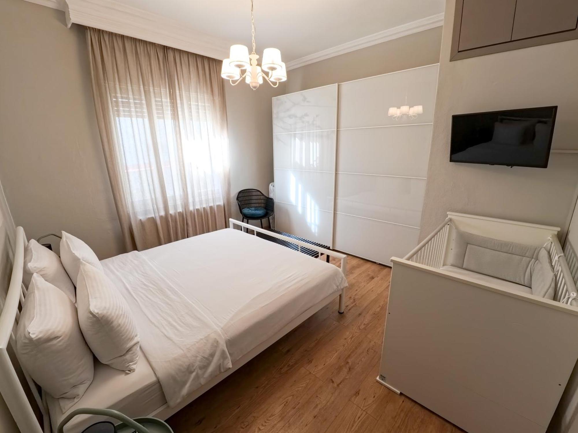Living Life Apartment 코모티니 외부 사진