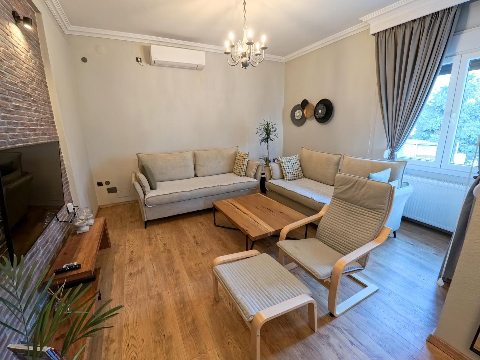 Living Life Apartment 코모티니 외부 사진