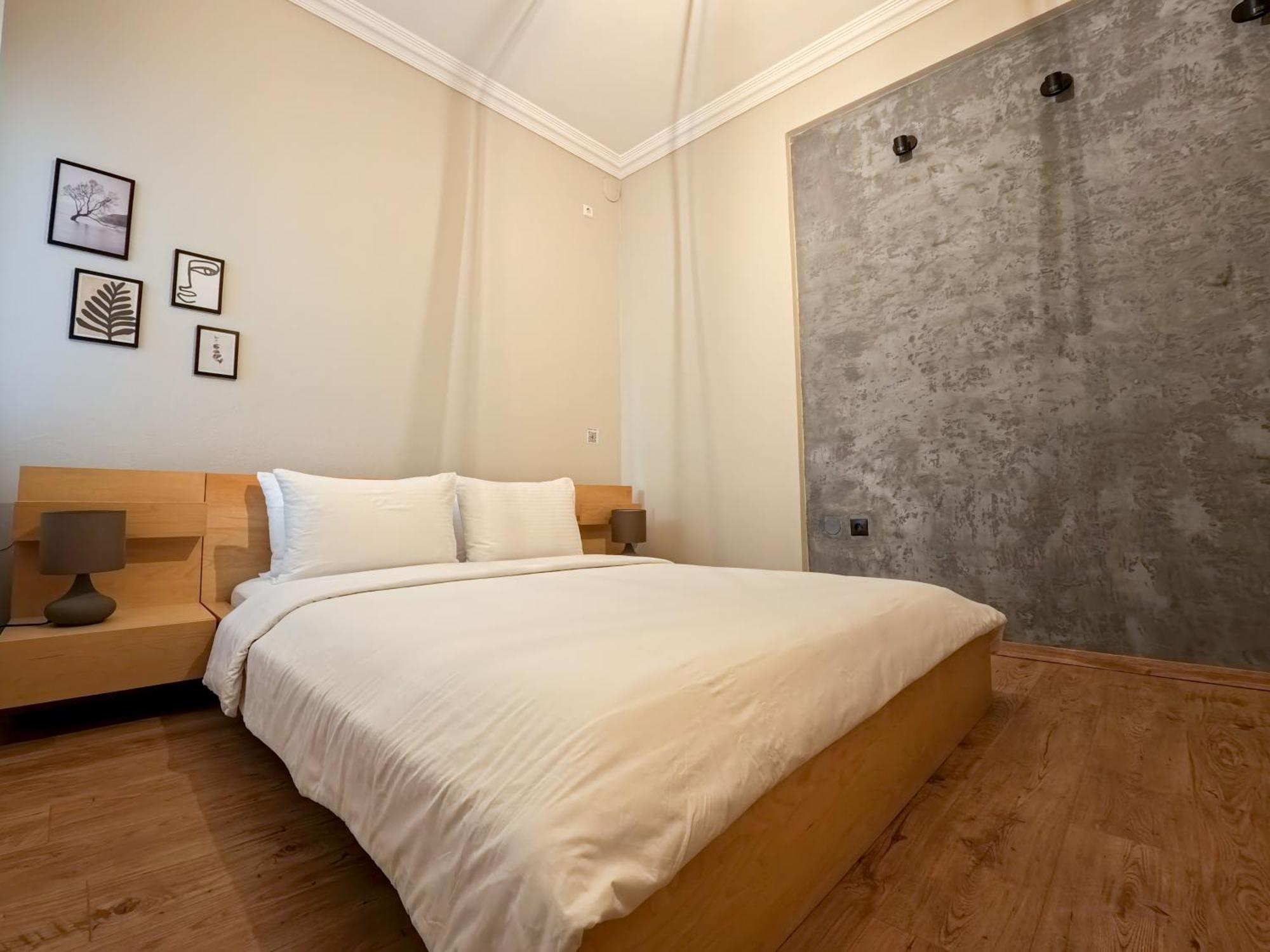 Living Life Apartment 코모티니 외부 사진